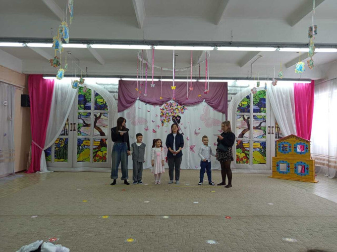 Утренник посвящённый 8 марта. Утренник посвящённый 8 марта.